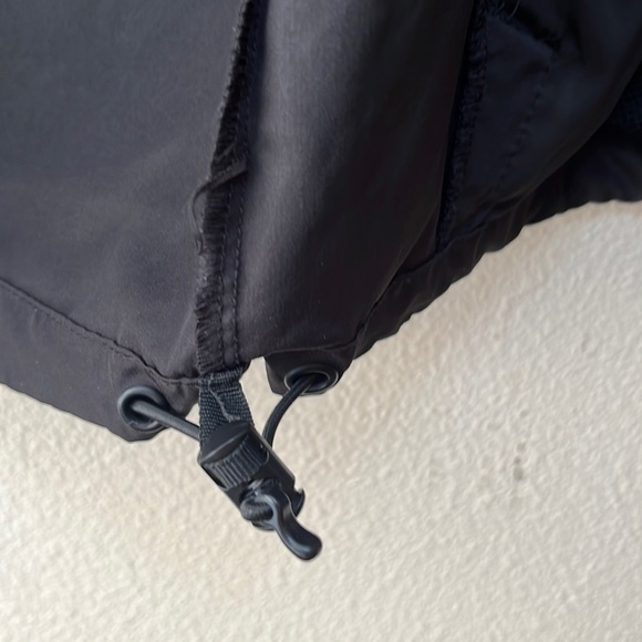 Light weight ALIVE rain jacket - Picture 5 of 5